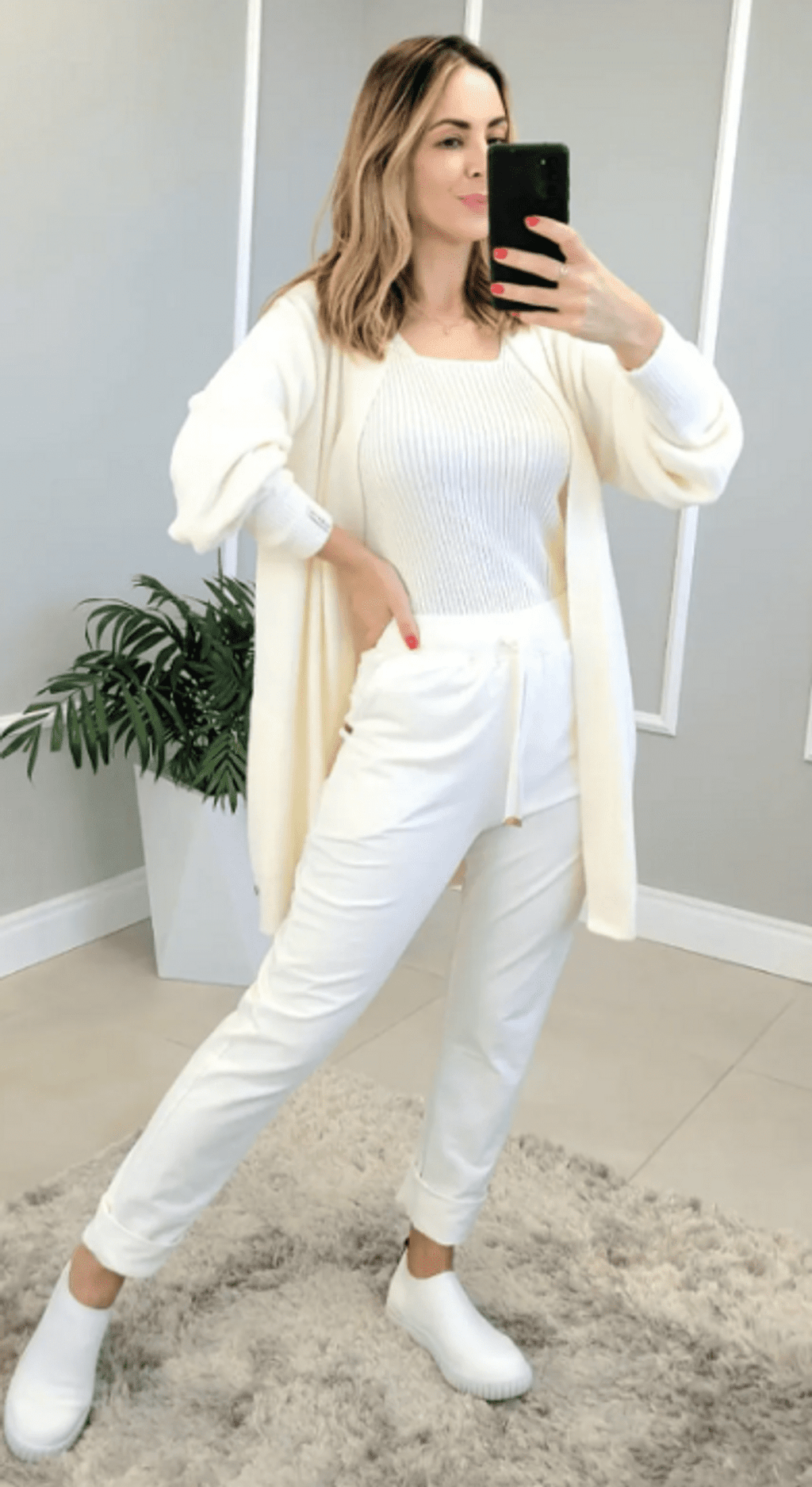 Casaco Alongado com Bolso 100% Fio Pluma 10243 - Tricô Branco