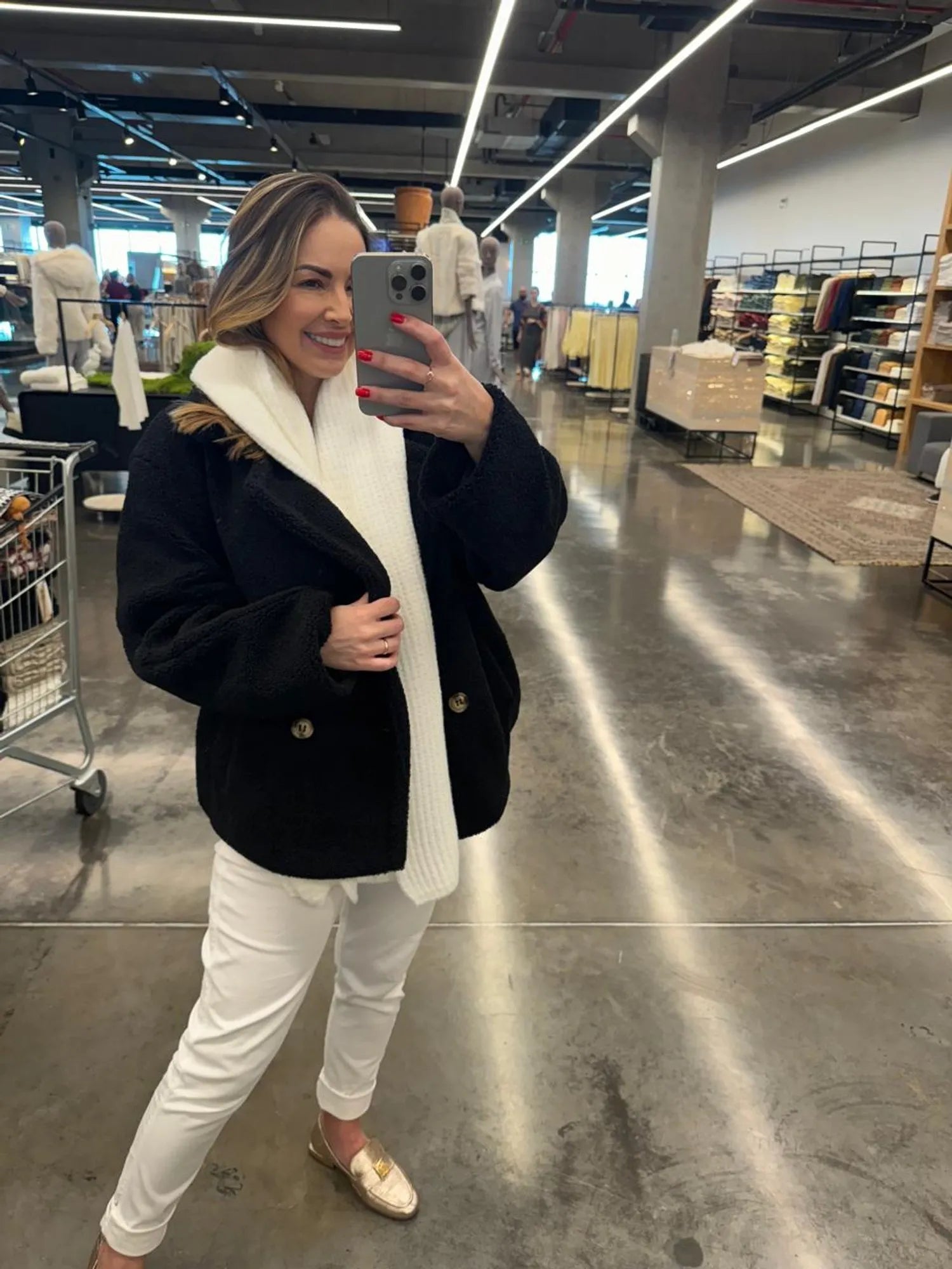 Casaco Transpassado Oversized  - Tricô Preto