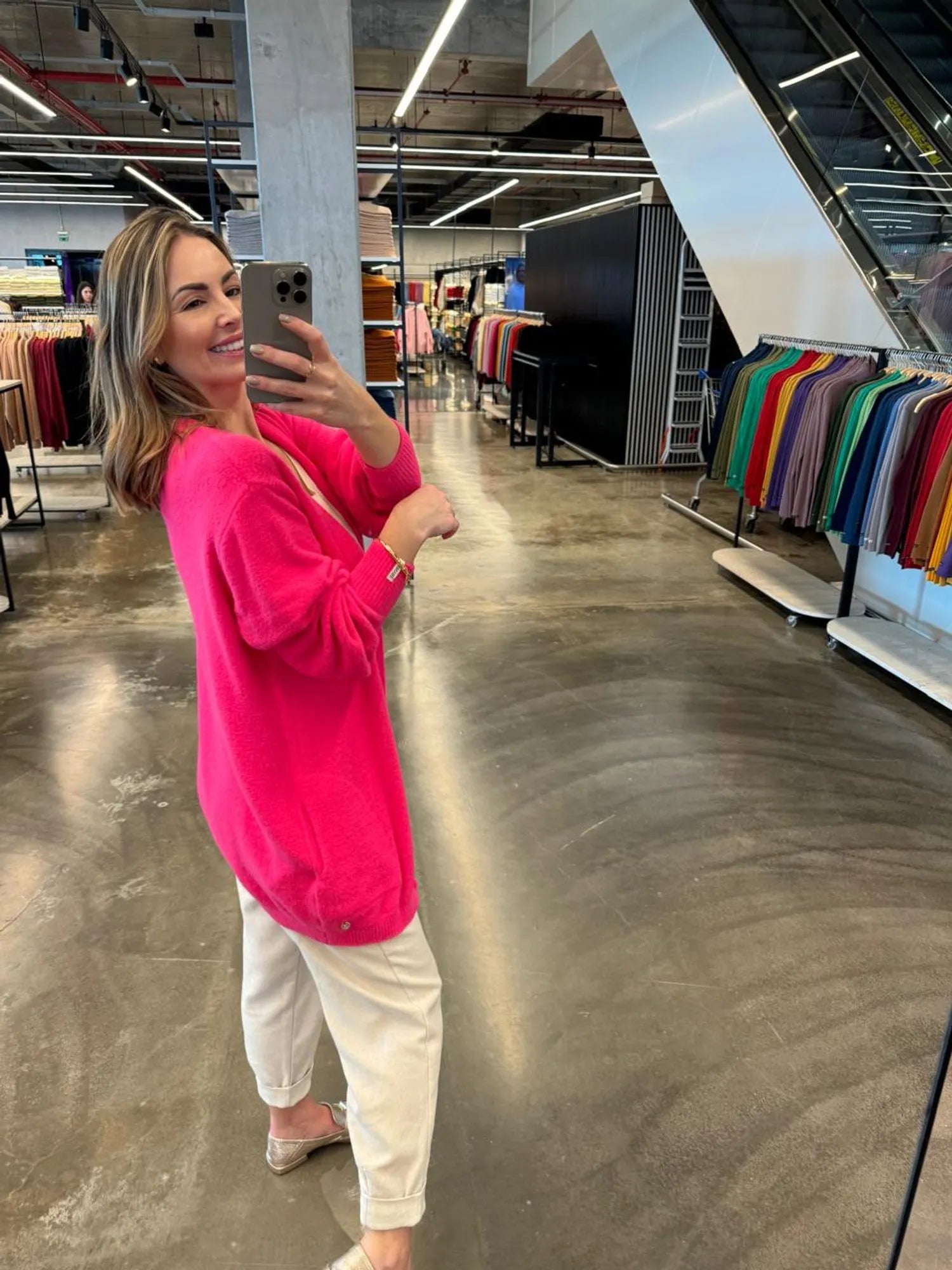 Casaco Alongado com Bolso 100% Fio Pluma 10243 - Tricô Pink