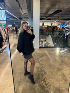 Blusa / Capa Com Aplicação De Pele Fake E Tecimento em Tranças -